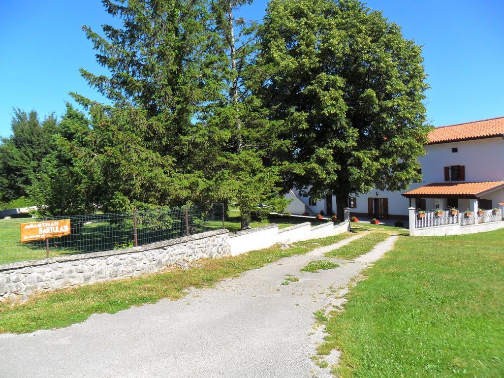Apartmani Bartulasi Roč Rum bild